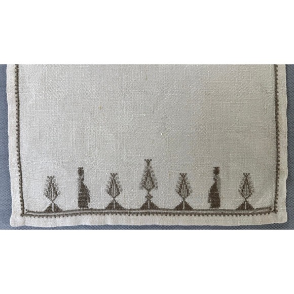 Vintage Arab Refugee Handworks Centre Jerusalem Linen Placemats(7) – Miss Halaby - Picture 3 of 16